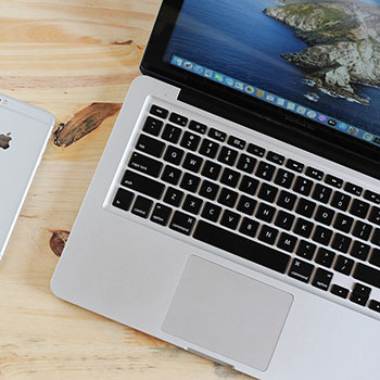 斗鱼颜值主播【郁安楠】翻车，600万礼物换来分手骂战后曝光不雅视频流出引热议！