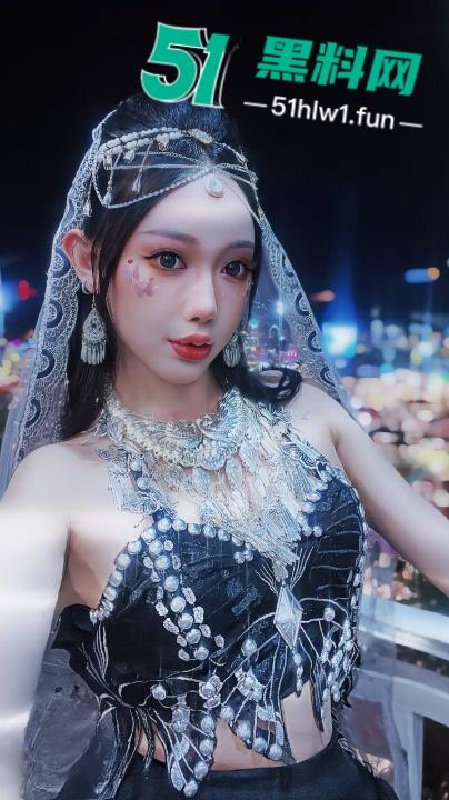 超美男娘〖鬼鬼〗约炮金主大哥口屌全过程流出，性感TS惨被巨棒鸡奸视频。