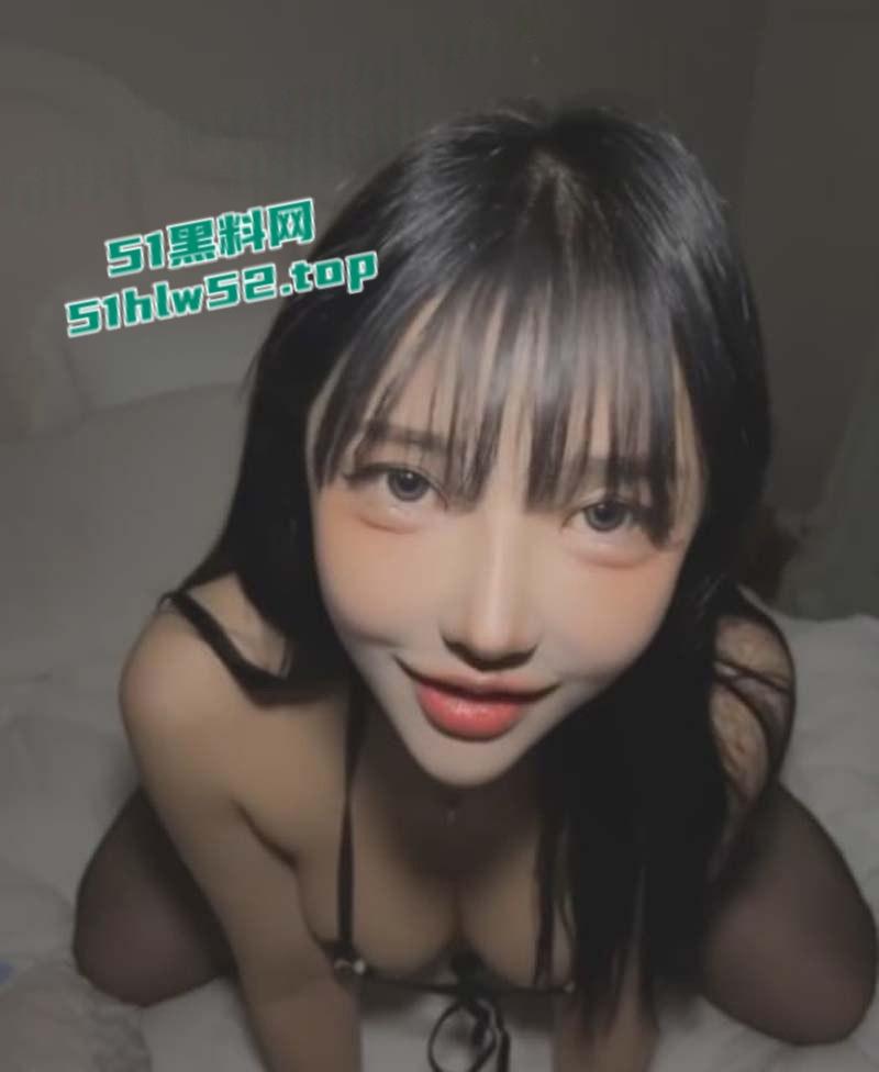 外网擦边舞姬【林罗熙】与黑人做爱视频流出，高颜值女神私下竟是黑人的肉便器！