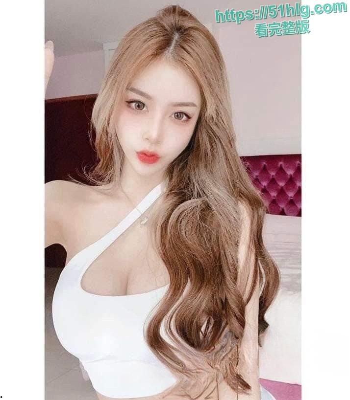 【马来西亚】巨乳女神知三当三！原配老婆怒曝偷情视频，诱人的体型曲线，让男人难以抗拒的尤物诱惑