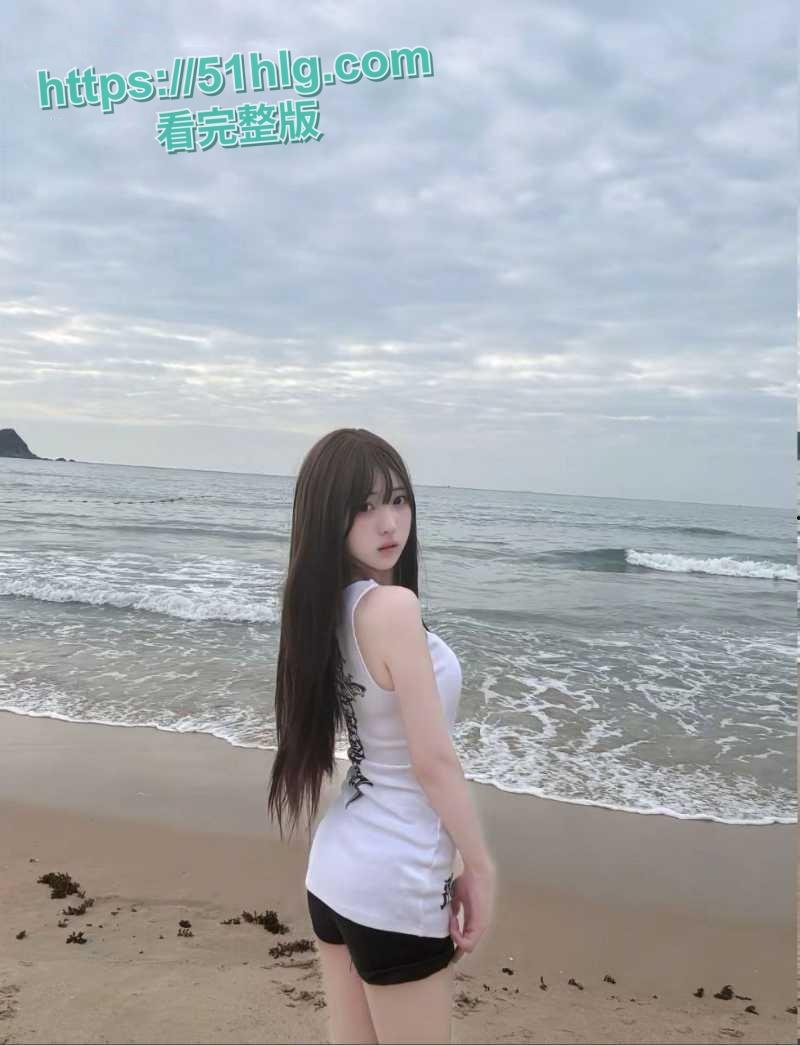 【上海】名媛【刘亚丽】的秘密生活！与金主私房视频火爆全网，性感女仆装、后入狂野，极致诱惑令你血脉喷张