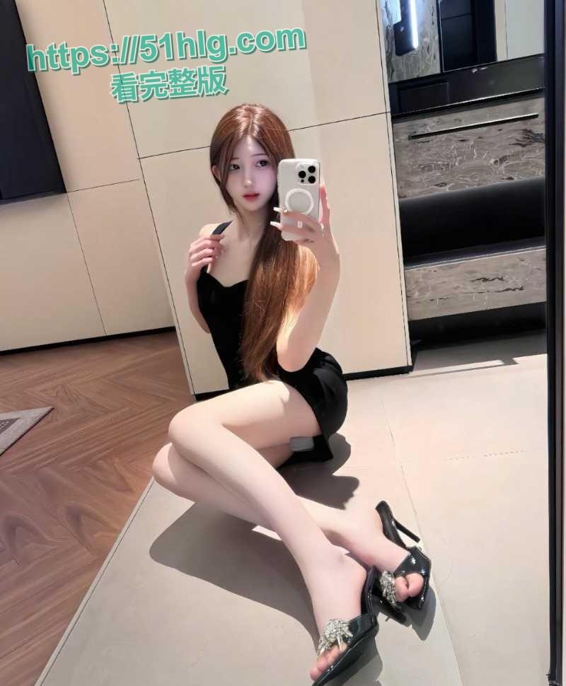 【上海】名媛【刘亚丽】的秘密生活!与金主私房视频火爆全网,性感女仆装、后入狂野,极致诱惑令你血脉喷张-4